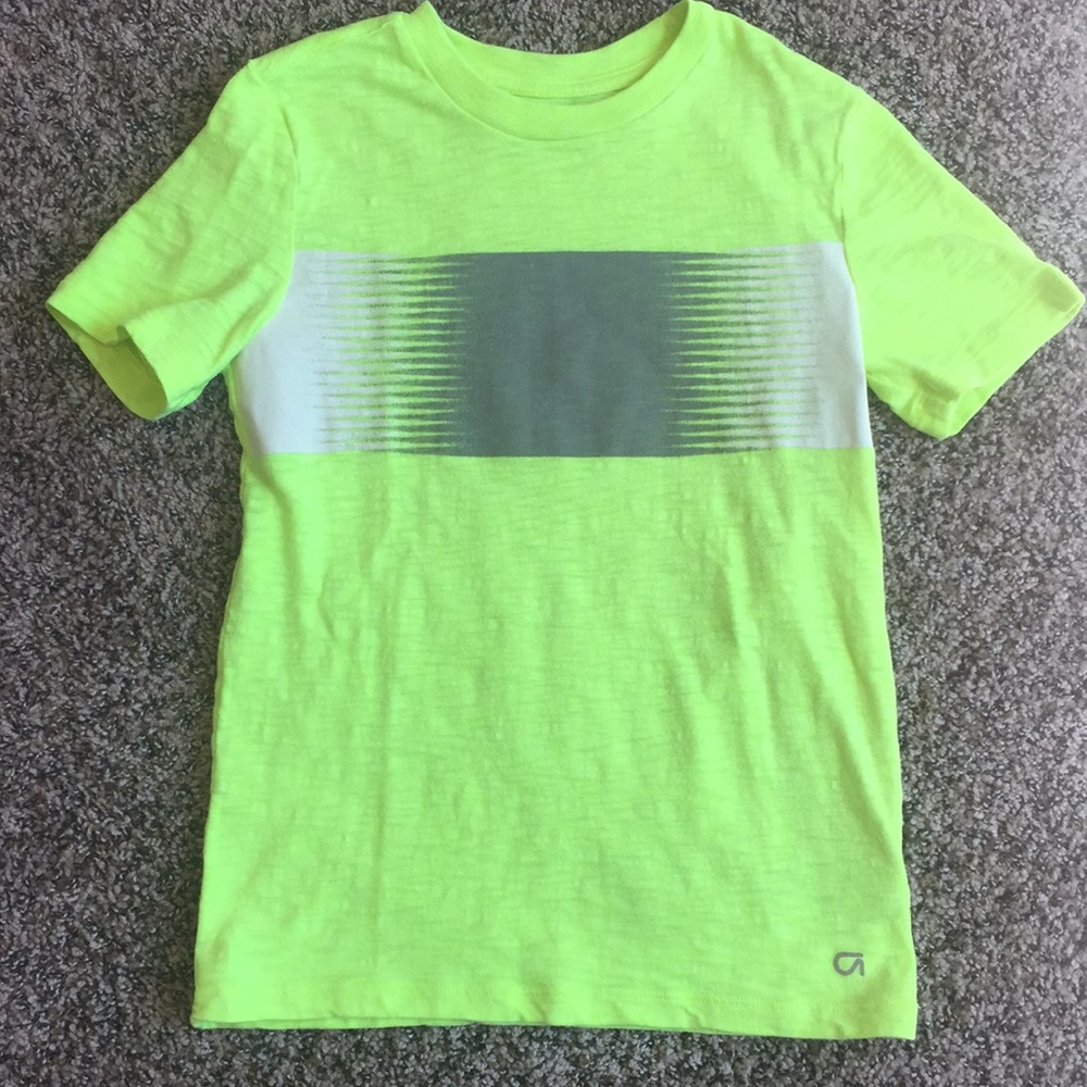 Boys GapFit Shirt, Size Medium